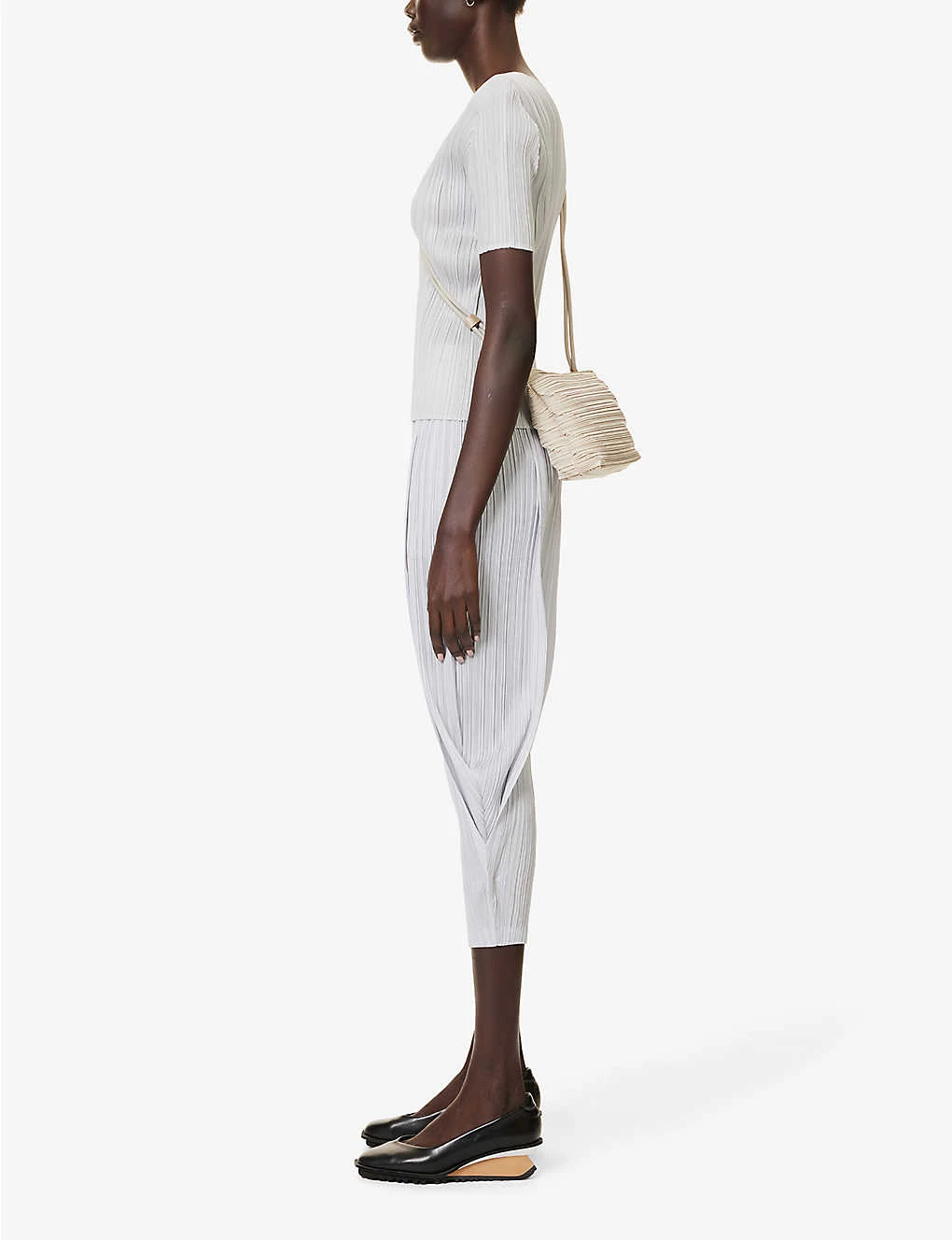 Basics Regular-fit Pleated Woven Top 2 Basics Regular-fit Pleated Woven Top - Image 2