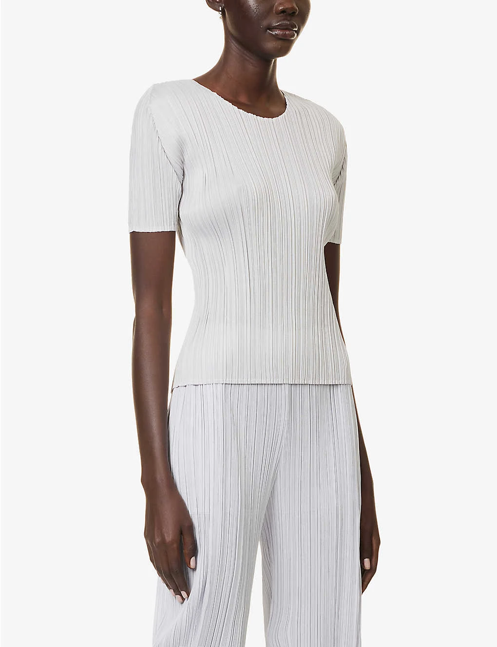 Basics Regular-fit Pleated Woven Top 3 Basics Regular-fit Pleated Woven Top - Image 3