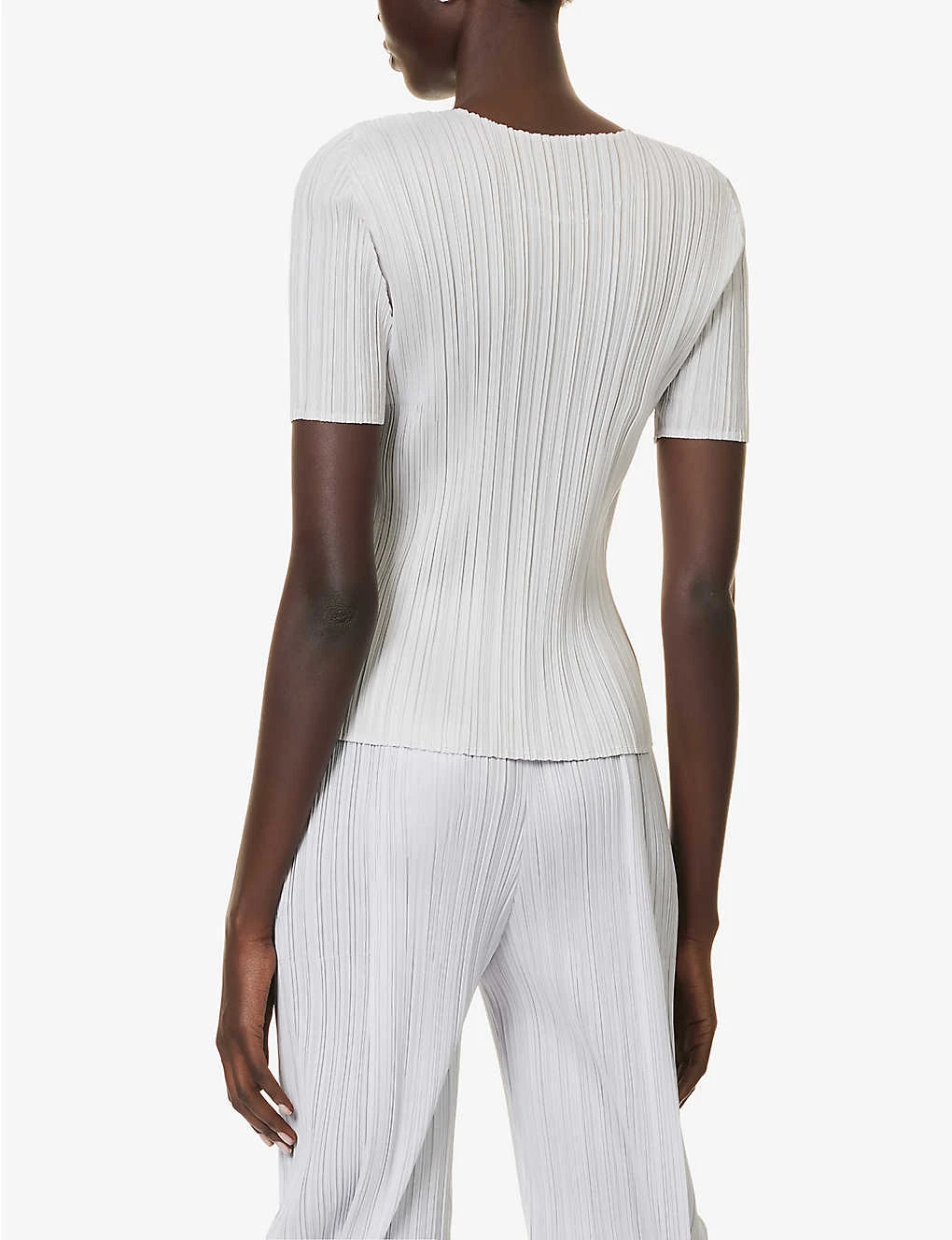 Basics Regular-fit Pleated Woven Top 4 Basics Regular-fit Pleated Woven Top - Image 4